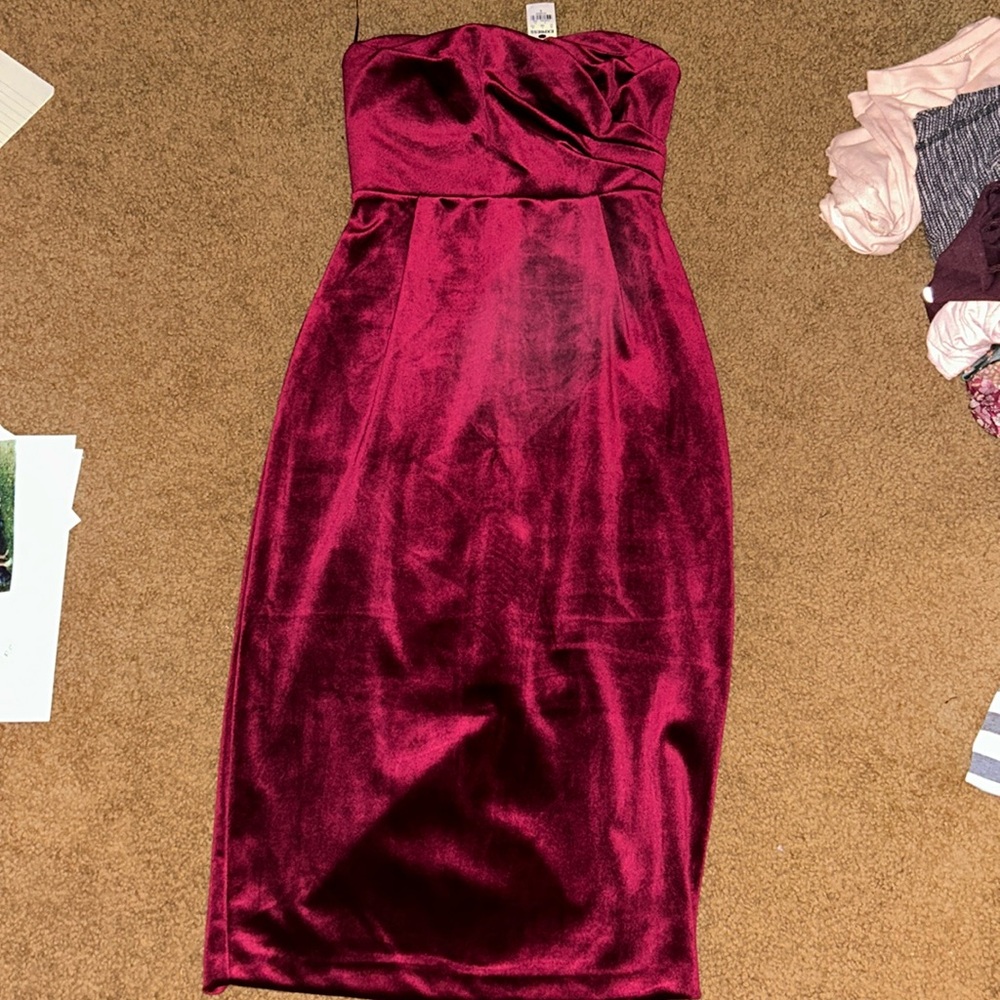 NWT velevet dress
